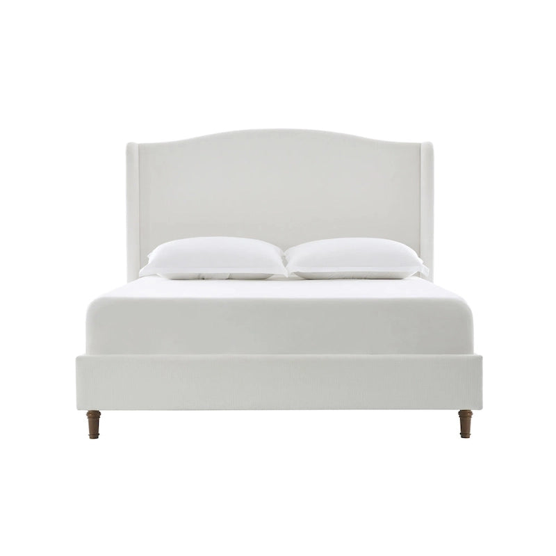 Cama King tapizada en chenilla blanca crema con cabecero tipo ala y respaldo curvado, para 2