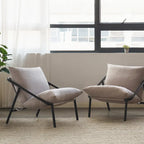 Sillón individual con reposabrazos metálico Light Grey / Navy / Black / Boucle / Oatmeal