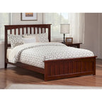 Estructura de Cama Queen de Nogal con Piecera, Estilo Misión, Capacidad 1 persona
