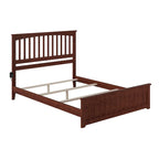 Estructura de Cama Queen de Nogal con Piecera, Estilo Misión, Capacidad 1 persona